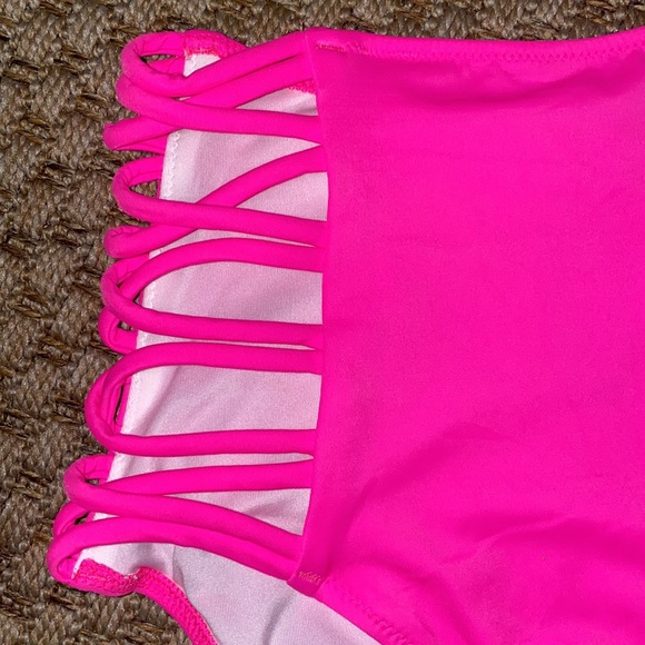 EUC! VS high waisted bikini bottom - Picture 2 of 5